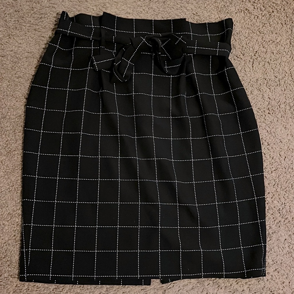 Liz Claiborne high waist black windowpane skirt, sz 16, NWOT